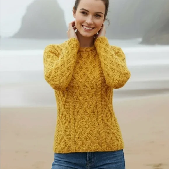 NWT Ireland’s Eye Lambay Aran 100% Merino Wool Sweater in Sunflower - Picture 2 of 3